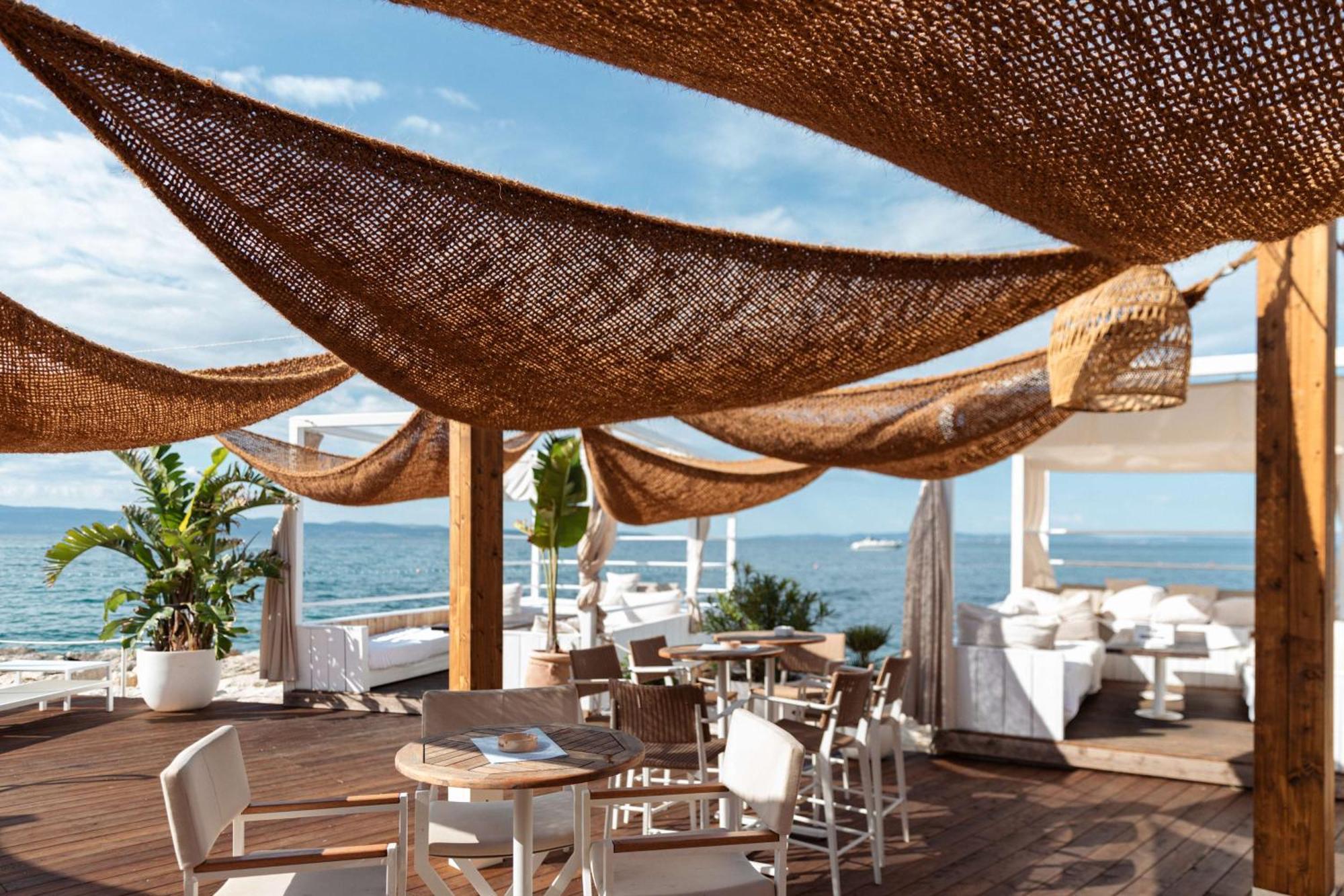 Radisson Blu Resort & Spa Split Luaran gambar The Sky Bar